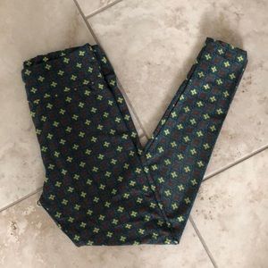 Lularoe green print leggings size T/C